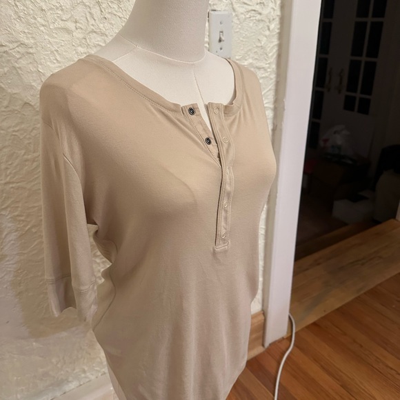 VINCE new soft shirt size L never worn - Picture 2 of 3